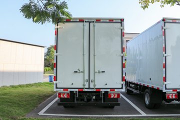 �������ó� ����S300 ���а� 4.5T 4.2�׵��Ŵ��綯��ʽ�Ῠ(��ɲ)100.07kWhͼƬ