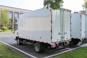 �������ó� ����S300 ���а� 4.5T 4.2�׵��Ŵ��綯��ʽ�Ῠ(��ɲ)100.07kWhͼƬ