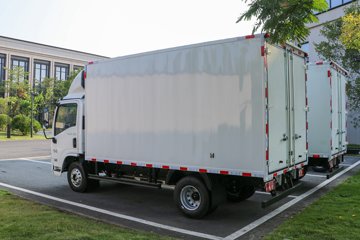 �������ó� ����S300 ���а� 4.5T 4.2�׵��Ŵ��綯��ʽ�Ῠ(��ɲ)100.07kWhͼƬ