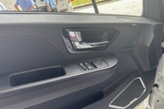 陕汽商用车 智云S300 天行版 4.5T 4.2米单排纯电动厢式轻卡(气刹)(SX5047XXYBEV341N)100.07kWh