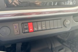 智云S300&nbsp;电动冷藏车驾驶室图片