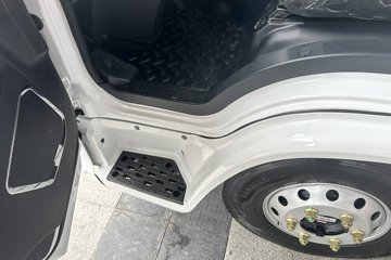 �������ó� ����S300 ���а� 4.5T 4.08�״��綯��س�(��ɲ)(SX5048XLCBEV341N)120.27kWhͼƬ