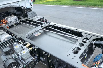 �������ó� ����S300 ���а� 4.5T 4.08�״��綯��س�(��ɲ)(SX5048XLCBEV341N)120.27kWhͼƬ