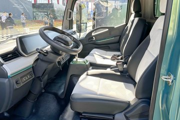 ����ɷ� e�� 4.5T ������ȼ�ϵ����س�15.45kWhͼƬ