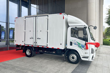 �������ó� ����S300 ���а� 4.2�׵��Ŵ��綯��ʽ�Ῠ 120.27kWhͼƬ