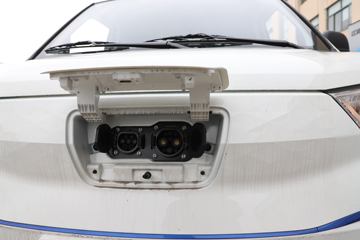 ���� ��èM1 2024�� ������Ӣ�� 2.7T 2�� 4.745�״��綯��ʽ���䳵38.7kWhͼƬ