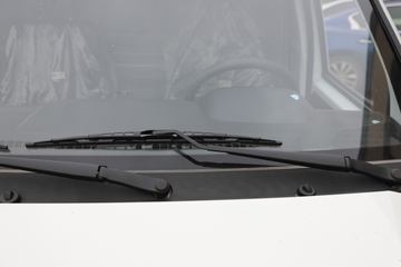 ���� ��èM1 2024�� ������Ӣ�� 2.7T 2�� 4.745�״��綯��ʽ���䳵38.7kWhͼƬ