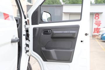 ���� ��èM1 2024�� ������Ӣ�� 2.7T 2�� 4.745�״��綯��ʽ���䳵38.7kWhͼƬ