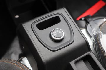 ���� ��èM1 2024�� ������Ӣ�� 2.7T 2�� 4.745�״��綯��ʽ���䳵38.7kWhͼƬ