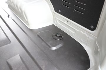 ���� ��èM1 2024�� ������Ӣ�� 2.7T 2�� 4.745�״��綯��ʽ���䳵38.7kWhͼƬ