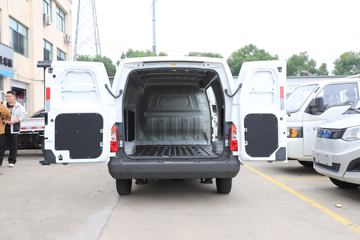���� ��èM1 2024�� ������Ӣ�� 2.7T 2�� 4.745�״��綯��ʽ���䳵38.7kWhͼƬ