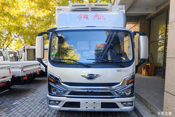 时代领航G6 190马力 LNG 4X2 3.8米排半冷藏车