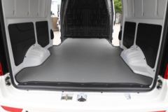 瑞驰 EC35V 2023款 标准版 2.6T 2座 4.518米纯电动封闭货车38.64kWh