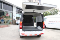 瑞驰 EC35V 2023款 标准版 2.6T 2座 4.518米纯电动封闭货车38.64kWh
