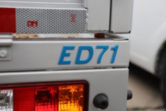 瑞驰ED71 先锋型I 3.7米单排纯电动栏板微卡 中创新航56.67kWh