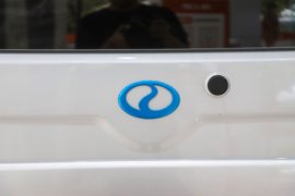 ES50&nbsp;电动封闭厢货外观图片