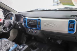 ES50&nbsp;电动封闭厢货驾驶室图片