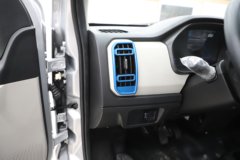 瑞驰 ES50 2.1T 6座 4.5米纯电动多用途乘用车38.64kWh