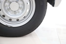 ES50&nbsp;电动封闭厢货底盘图片