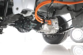 ES50&nbsp;电动封闭厢货底盘图片