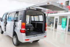 瑞驰 ES50 2.1T 6座 4.5米纯电动多用途乘用车38.64kWh