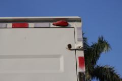 江西五十铃 翼放EM7 152马力 4.2米单排厢式轻卡(液压尾板)(JXW5040XXYCDJB2)