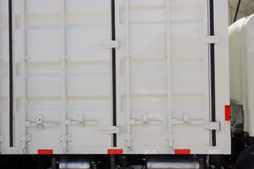 ���� ˧��ES6 4.5T 4.15�׵��Ŵ��綯��ʽ�Ῠ120.27kWhͼƬ