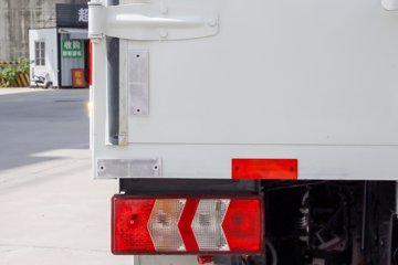 ���� ˧��ES6 4.5T 4.15�׵��Ŵ��綯��ʽ�Ῠ120.27kWhͼƬ