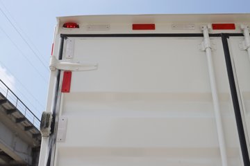 ���� ˧��ES6 4.5T 4.15�׵��Ŵ��綯��ʽ�Ῠ120.27kWhͼƬ