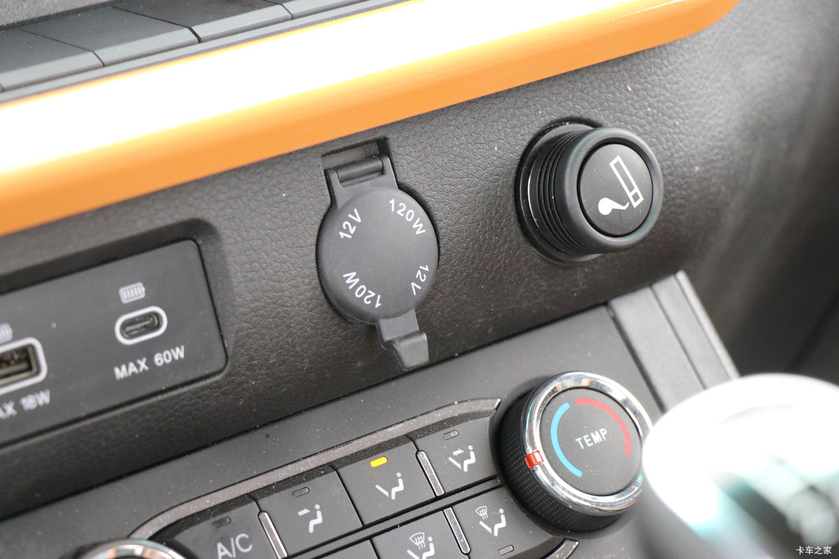 ���� ����L3 2.0L 127���� CNG 4.2�׵��������Ῠ��ʻ��                                               