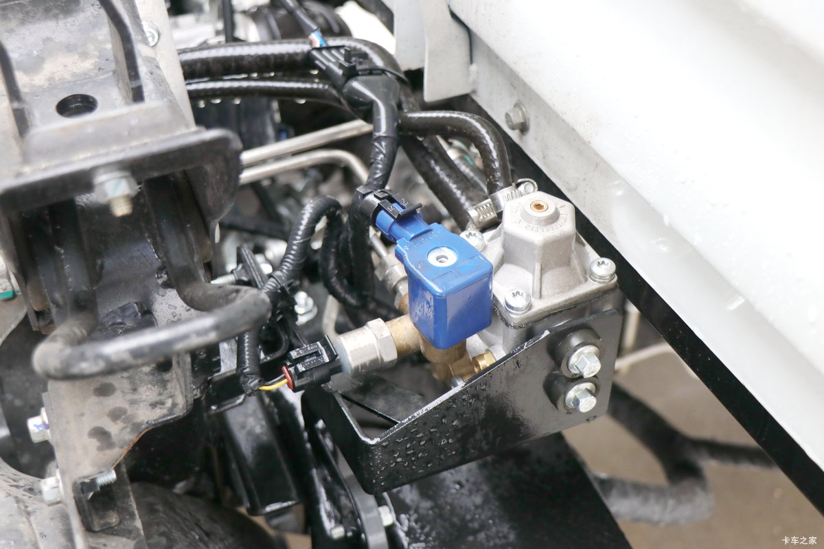 ���� ����L3 2.0L 127���� CNG 4.2�׵��������Ῠ����                                                