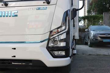 ���� ����E·�� ��������� 4.5T 4.2�׵��Ŵ��綯��ʽ�Ῠ77.28kWhͼƬ