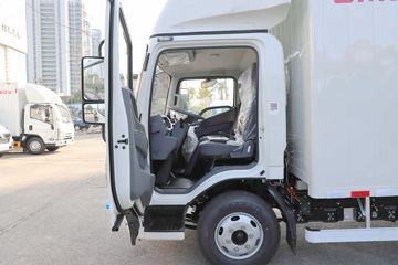 ���� ����E·�� ��������� 4.5T 4.2�׵��Ŵ��綯��ʽ�Ῠ77.28kWhͼƬ