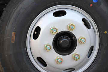 ���� ����E·�� ��������� 4.5T 4.2�׵��Ŵ��綯��ʽ�Ῠ77.28kWhͼƬ