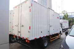 江铃 顺达EV 4.5T 4.155米单排插电式增程混合动力厢式轻卡18.43kWh