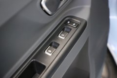 远程 星享V7E 3T 5.305米纯电动封闭货车48.38kWh