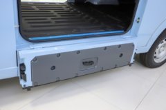 远程 星享V7E 3T 5.305米纯电动封闭货车48.38kWh