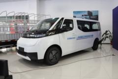 远程 超级VAN 2024款 驭程版 纯电动中轴低顶轻客 宁德时代68kWh