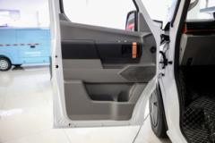 远程 超级VAN 2024款 驭程版 纯电动中轴低顶轻客 宁德时代68kWh