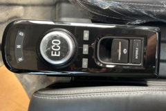 蓝擎汽车 悦EH Pro系 4.5T 4.18米单排纯电动仓栅式轻卡(高顶)156kWh