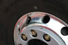 青岛解放 JH6重卡 智尊版 620马力 6X4 AMT自动档牵引车(CA4254P25K2T1E6A80)