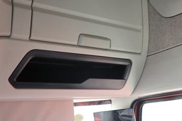 һ����� J6V�ؿ� �캽�� 640���� 6X4 AMT�Զ���ǣ����(Һ��)ͼƬ