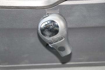 һ����� J6V�ؿ� �캽�� 640���� 6X4 AMT�Զ���ǣ����(Һ��)ͼƬ