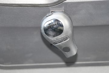 һ����� J6V�ؿ� �캽�� 640���� 6X4 AMT�Զ���ǣ����(Һ��)ͼƬ