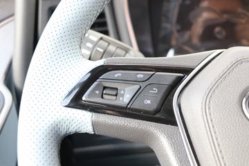 һ����� J6V�ؿ� �캽�� 640���� 6X4 AMT�Զ���ǣ����(Һ��)ͼƬ