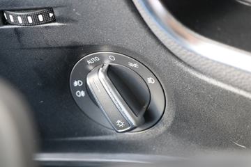 һ����� J6V�ؿ� �캽�� 640���� 6X4 AMT�Զ���ǣ����(Һ��)ͼƬ