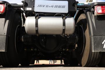 һ����� J6V�ؿ� �캽�� 640���� 6X4 AMT�Զ���ǣ����(Һ��)ͼƬ