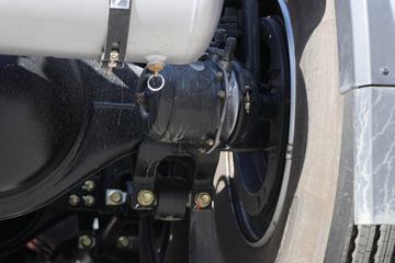 һ����� J6V�ؿ� �캽�� 640���� 6X4 AMT�Զ���ǣ����(Һ��)ͼƬ