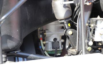 һ����� J6V�ؿ� �캽�� 640���� 6X4 AMT�Զ���ǣ����(Һ��)ͼƬ