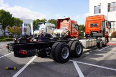 青岛解放 JH6 智尊版 560马力 8X4 AMT自动档畜禽运输车(带液缓)(CA5310CCQP25K2L7T4E6A80) 青岛解放 JH6 智尊版 560马力 8X4 AMT自动档畜禽运输车(带液缓)(CA5310CCQP25K2L7T4E6A80)